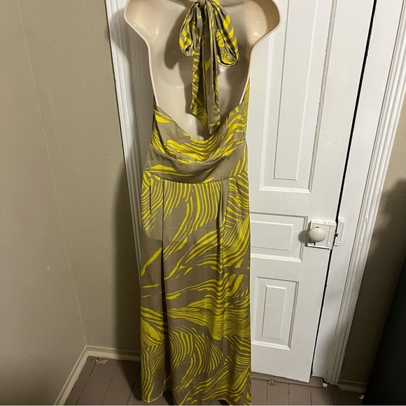 Banana Republic Factory Halter Satin Maxi Dress Khaki Tan Yellow Lime Size 8 P1 - Picture 5 of 10